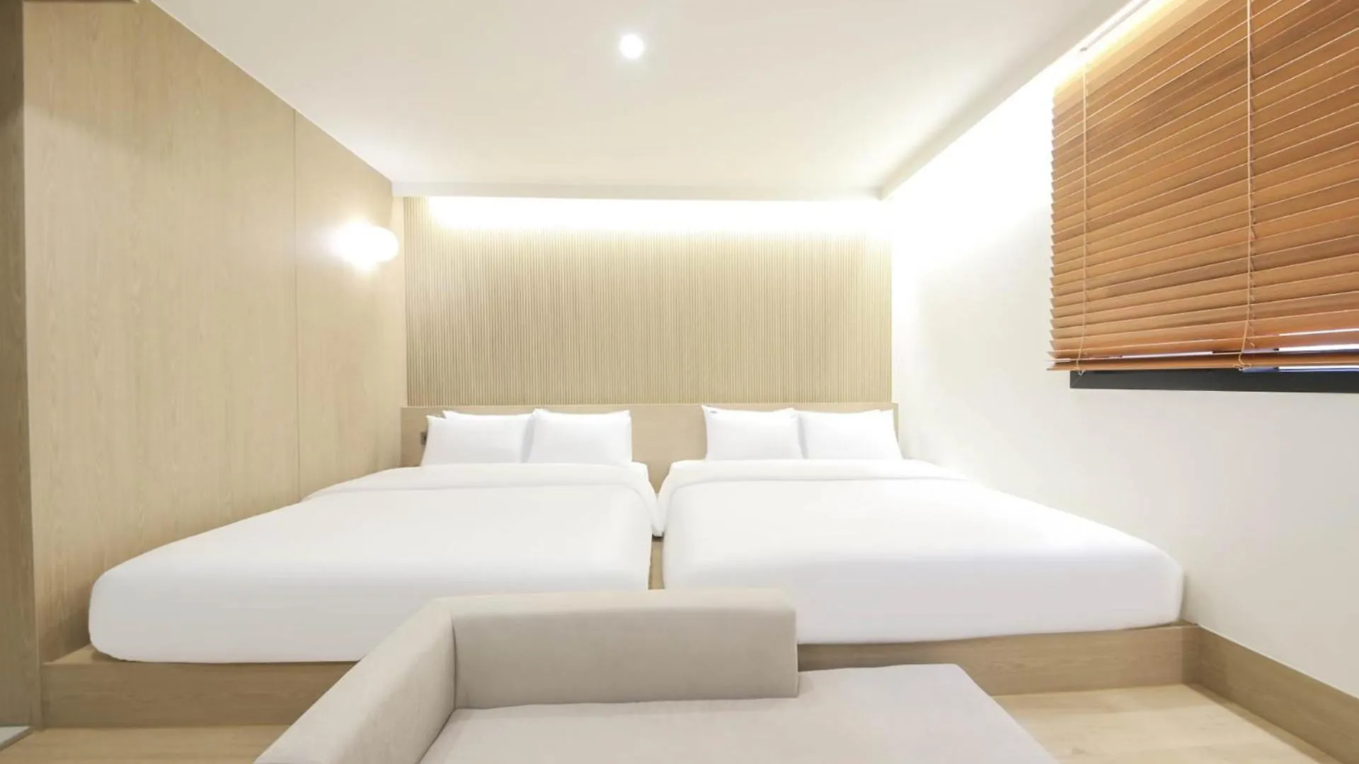 Busan H-Avenue Hotel Seomyeon Station